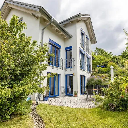Ferienwohnung Mit Terrasse * Denkingen