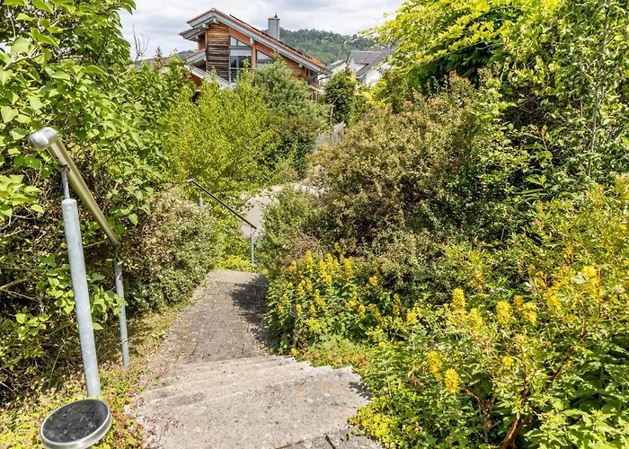 Geraeumige Mit Garten Apartmán Denkingen