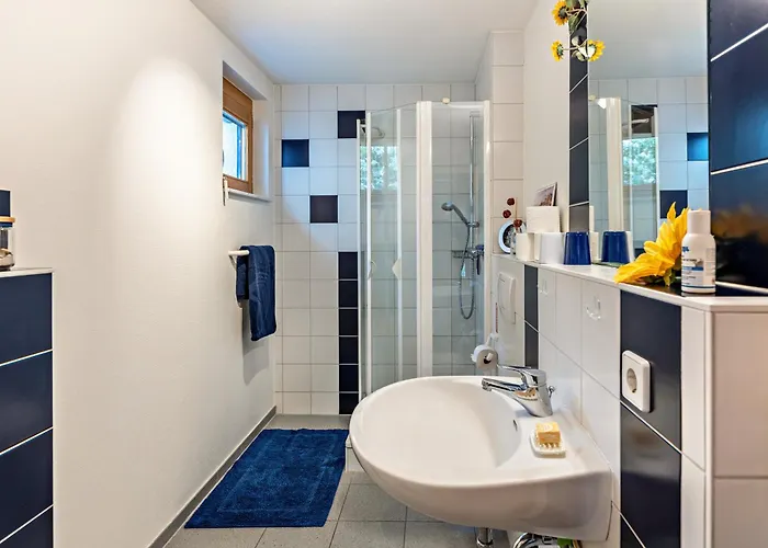 Geraeumige Mit Garten Denkingen